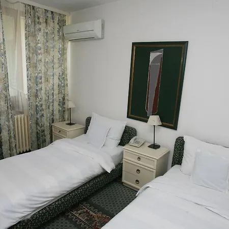 Hotel Radmilovac Белград Номер фото