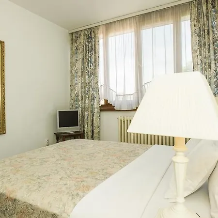 Hotel Radmilovac Белград Номер фото