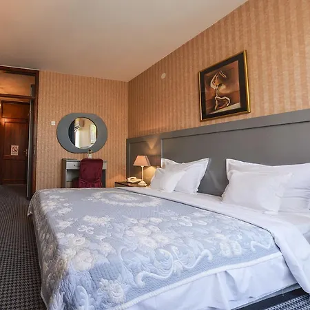 Hotel Radmilovac Белград Номер фото