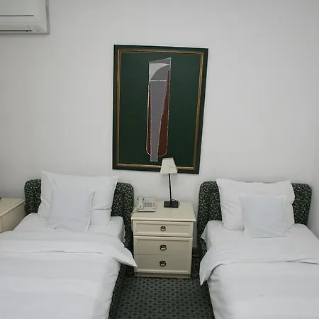 Hotel Radmilovac Белград Номер фото