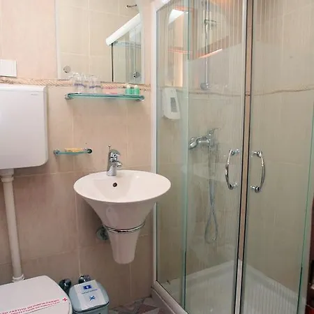 Hotel Radmilovac Белград Номер фото