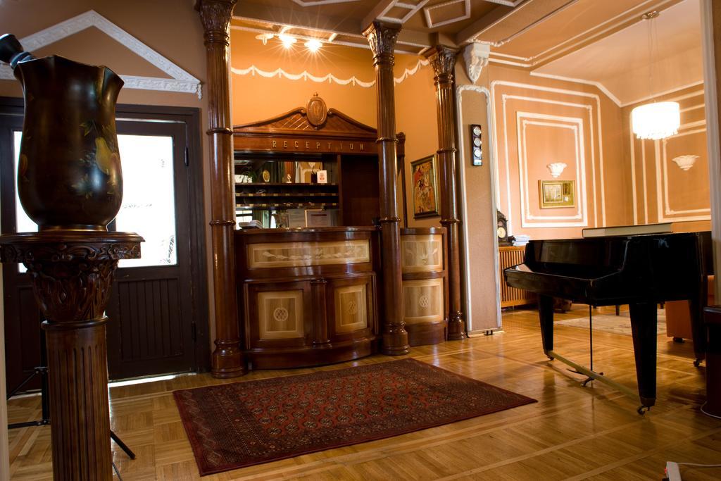 Hotell Radmilovac 3*